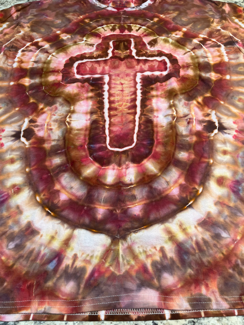 2x Cross shirt
